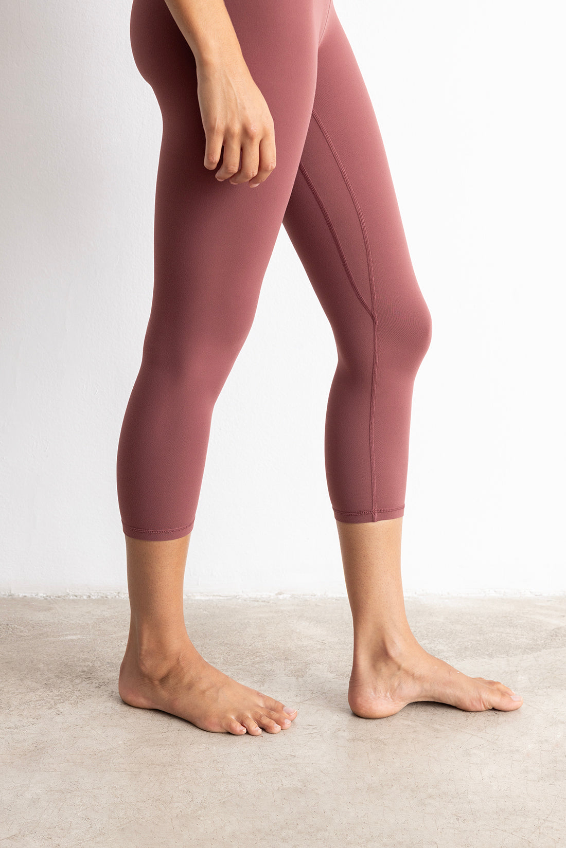 Carmine Capri Legging