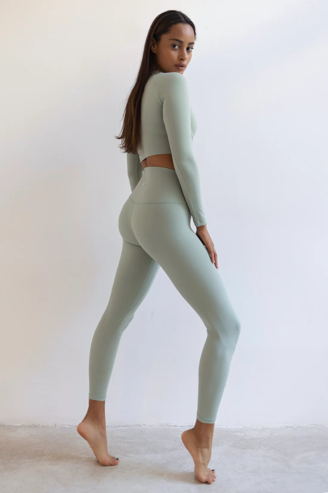 Top gym mujer verde claro