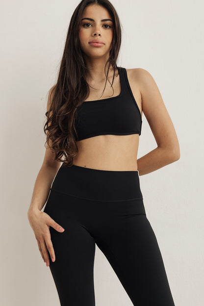 Chloe Basic Black