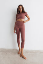 Carmine Capri Legging