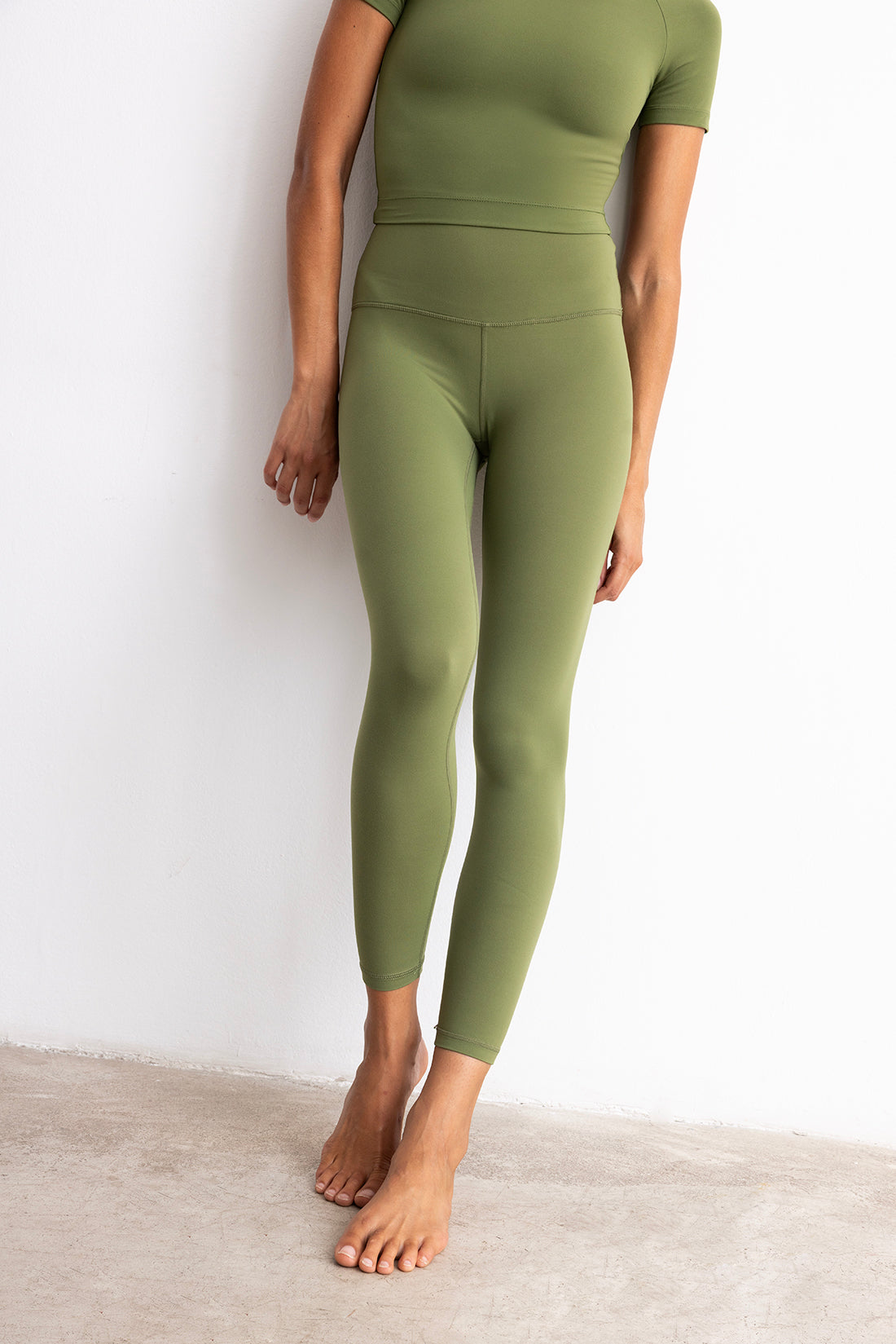 Netis Dark Olive Legging