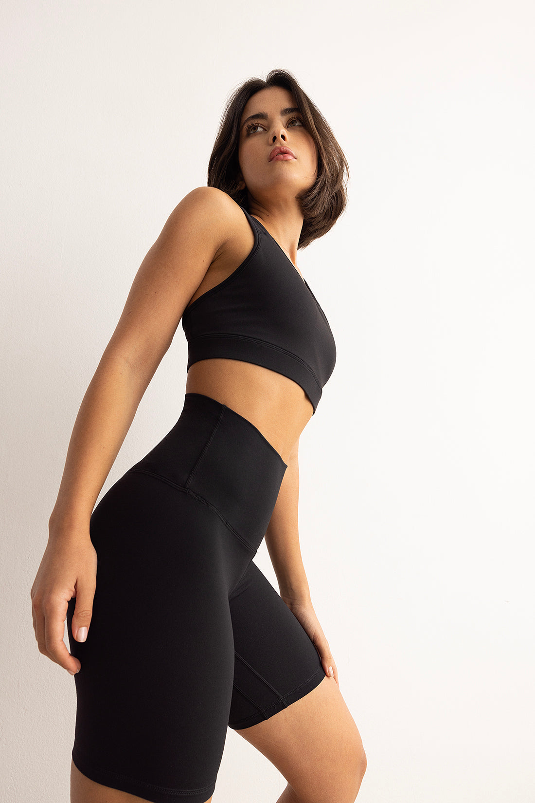 Top Tique Black