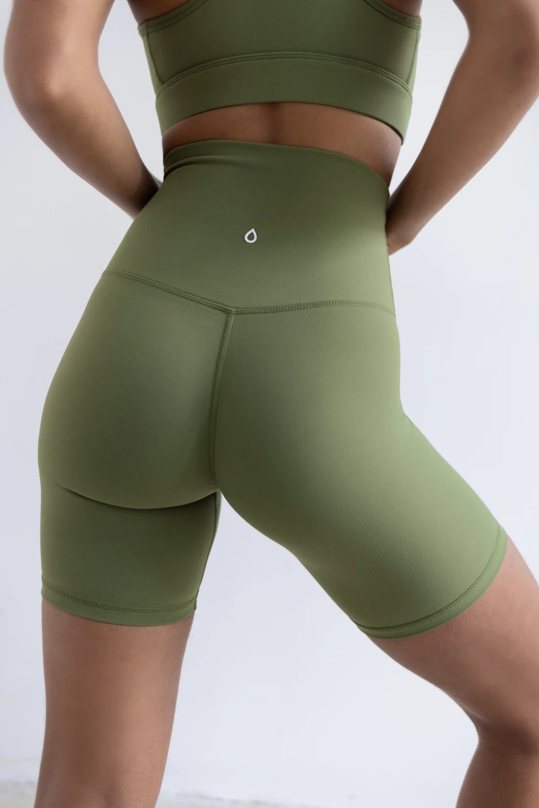 short-ciclista-verde-oscuro-mylibi-2